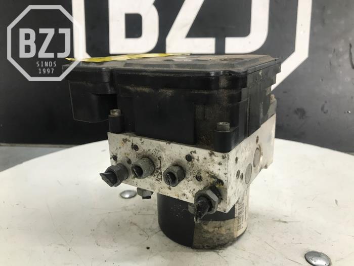 Gebruikte ABS Pomp Ford Focus Prijs € 100,00 Margeregeling aangeboden door BZJ b.v.
