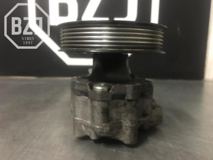 Gebruikte Pomp Servo Audi A4 Avant (B8) 2.0 TDI 16V Prijs € 50,00 Margeregeling aangeboden door BZJ b.v.