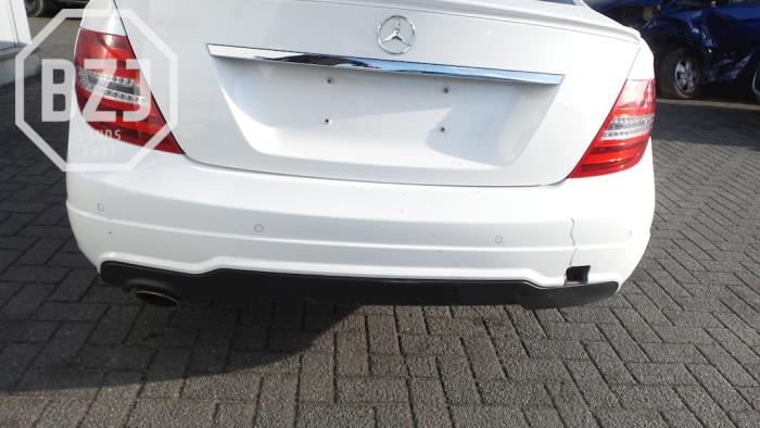 Achterbumper van een Mercedes-Benz C (C204) 1.6 C-180 16V BlueEfficiency 2014
