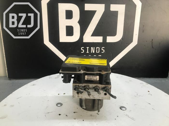 Gebruikte ABS Pomp Toyota Verso 1.8 16V VVT-i Prijs op aanvraag aangeboden door BZJ b.v.