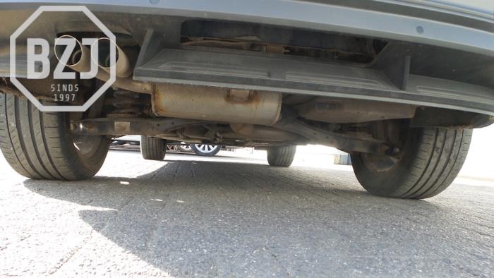 Gebruikte Uitlaat Einddemper Volkswagen Tiguan (AD1) 2.0 TDI 16V BlueMotion Techn.SCR 4Motion Prijs op aanvraag aangeboden door BZJ b.v.