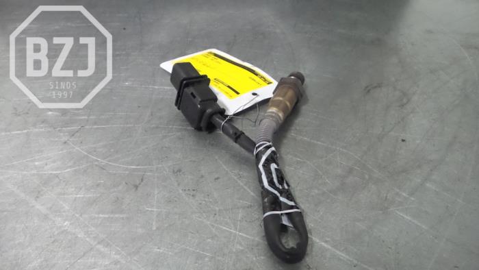 Lambda Sonde van een Hyundai i40 CW (VFC)  2014