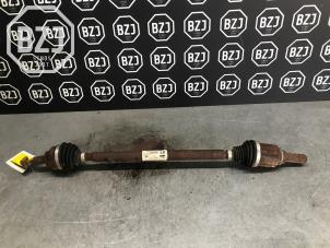 Gebruikte Steekas links-achter Renault Twingo III (AH) 1.0 SCe 70 12V Prijs op aanvraag aangeboden door BZJ b.v.