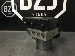 Gebruikte ABS Pomp Volkswagen Polo VI (AW1) 1.6 TDI 16V 95 Prijs op aanvraag aangeboden door BZJ b.v.