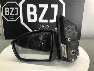 Gebruikte Spiegel Buiten links Ford Kuga II (DM2) 2.0 TDCi 16V 180 4x4 Prijs op aanvraag aangeboden door BZJ b.v.