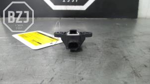 Gebruikte Airbag Sensor Kia Stonic (YB) 1.6 CRDi VGT 16V Prijs op aanvraag aangeboden door BZJ b.v.