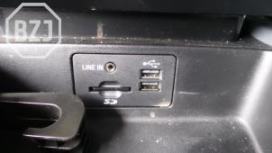 Gebruikte AUX/USB aansluiting Ford Ranger 3.2 TDCI 20V 200 4x4 Prijs op aanvraag aangeboden door BZJ b.v.