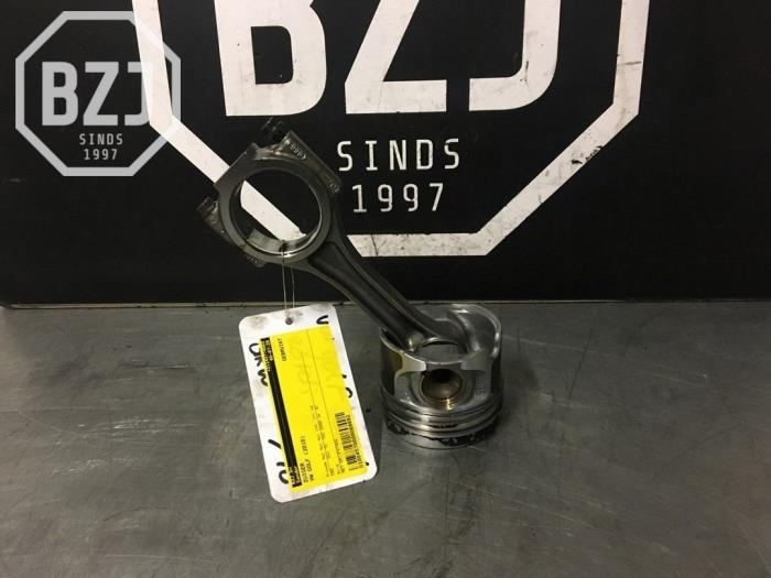 Gebruikte Zuiger Volkswagen Golf Prijs op aanvraag aangeboden door BZJ b.v.