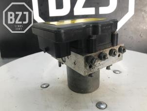 Gebruikte ABS Pomp Mercedes Sprinter 3,5t (906.63) 310 CDI 16V Prijs op aanvraag aangeboden door BZJ b.v.