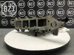 Gebruikte Inlaatspruitstuk Volkswagen Golf Sportsvan (AUVS) 1.6 TDI BlueMotion 16V Prijs op aanvraag aangeboden door BZJ b.v.