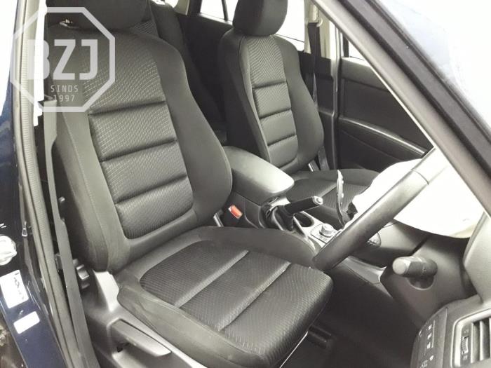 Interieur Bekledingsset van een Mazda CX-5 (KE,GH) 2.2 Skyactiv D 150 16V 4WD 2015