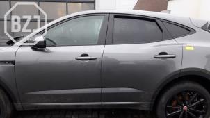 Gebruikte Stijl midden-links Jaguar E-Pace 2.0 D 25d 16V AWD Prijs € 500,00 Margeregeling aangeboden door BZJ b.v.