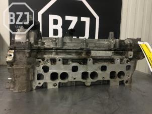 Gebruikte Cilinderkop Mercedes CLS (C219) 320 CDI 24V Prijs op aanvraag aangeboden door BZJ b.v.