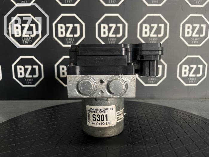 Gebruikte ABS Pomp Hyundai i30 (PDEB5/PDEBB/PDEBD/PDEBE) Prijs op aanvraag aangeboden door BZJ b.v.