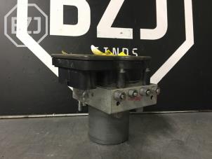 Gebruikte ABS Pomp Renault Clio V (RJAB) 1.0 TCe 100 12V Prijs € 150,00 Margeregeling aangeboden door BZJ b.v.