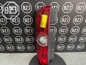Gebruikte Achterlicht links Fiat Doblo Cargo (263) 1.6 D Multijet Prijs € 35,00 Margeregeling aangeboden door BZJ b.v.