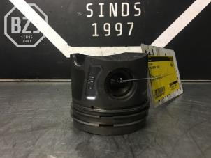 Gebruikte Zuiger Opel Astra J (PC6/PD6/PE6/PF6) 1.3 CDTI 16V EcoFlex Prijs op aanvraag aangeboden door BZJ b.v.