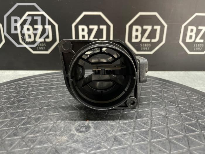 Gebruikte Luchtmassameter Volkswagen Passat Variant (3G5) 1.6 TDI 16V Prijs € 45,00 Margeregeling aangeboden door BZJ b.v.