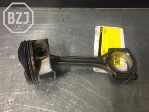 Gebruikte Zuiger Citroen DS3 Prijs € 100,00 Margeregeling aangeboden door BZJ b.v.