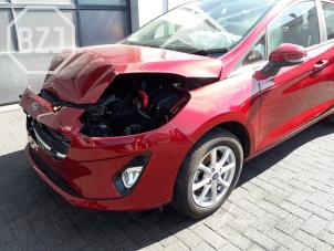 Gebruikte Carrosserie Hoek links-voor Ford Fiesta 7 1.1 Ti-VCT 12V 85 Prijs op aanvraag aangeboden door BZJ b.v.