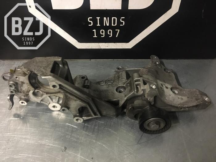 Gebruikte Dynamosteun onder Volkswagen Golf Prijs op aanvraag aangeboden door BZJ b.v.