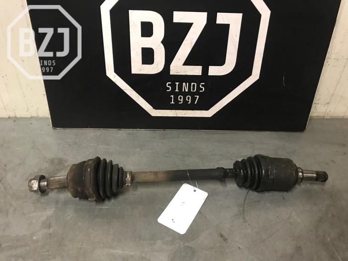 Gebruikte Steekas links-voor Fiat 500 (312) 1.4 16V Prijs op aanvraag aangeboden door BZJ b.v.