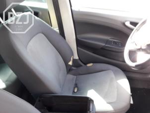 Gebruikte Stoel links Seat Ibiza ST (6J8) 1.2 TDI Ecomotive Prijs op aanvraag aangeboden door BZJ b.v.