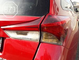 Gebruikte Achterlicht rechts Toyota Auris Touring Sports (E18) 1.8 16V Hybrid Prijs € 150,00 Margeregeling aangeboden door BZJ b.v.