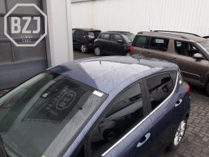 Gebruikte Dak Ford Fiesta 7 1.0 EcoBoost 12V Prijs € 500,00 Margeregeling aangeboden door BZJ b.v.