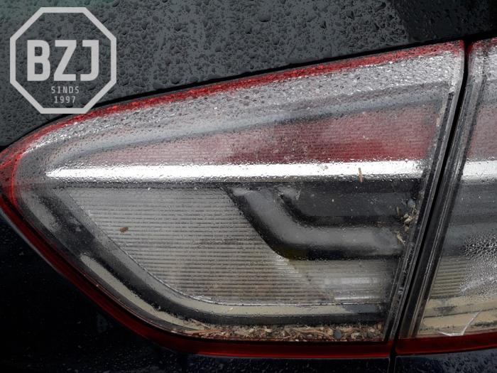 Achterlicht rechts van een Opel Crossland/Crossland X 1.2 Turbo 12V 2019