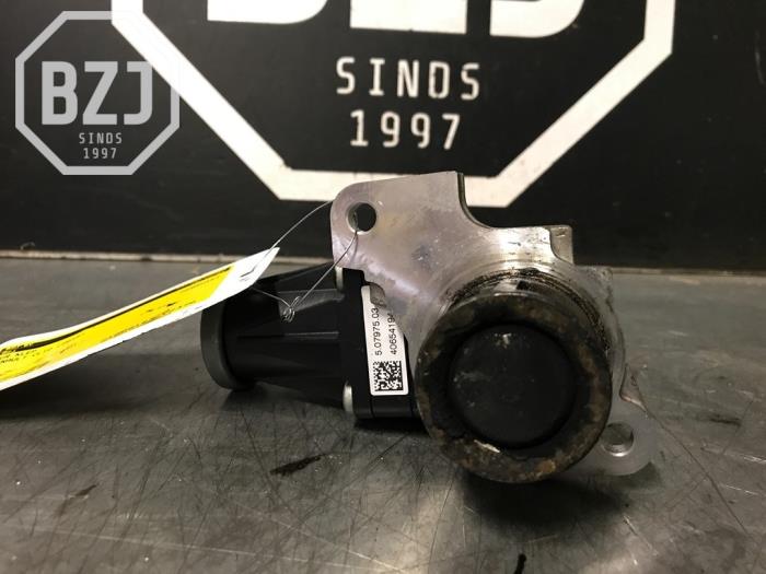 Gebruikte EGR Klep Renault Clio IV (5R) 1.5 Energy dCi 90 FAP Prijs op aanvraag aangeboden door BZJ b.v.