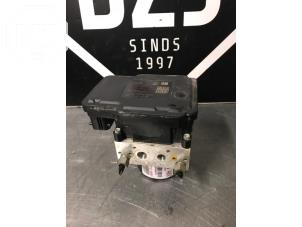 Gebruikte ABS Pomp Opel Zafira Tourer (P12) 1.6 SIDI Eco Turbo 16V Prijs op aanvraag aangeboden door BZJ b.v.