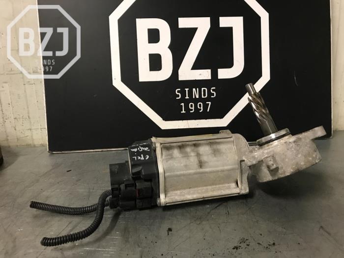 Gebruikte Servopomp Opel Zafira Tourer (P12) 1.6 SIDI Eco Turbo 16V Prijs op aanvraag aangeboden door BZJ b.v.