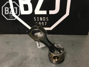 Gebruikte Zuiger Mercedes GLA (156.9) 2.2 200 CDI, d 16V Prijs op aanvraag aangeboden door BZJ b.v.