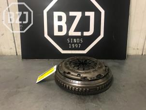 Gebruikte Dubbele massa vliegwiel Renault Megane Prijs op aanvraag aangeboden door BZJ b.v.