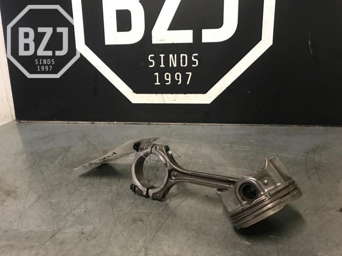 Gebruikte Zuiger Kia Ceed Prijs op aanvraag aangeboden door BZJ b.v.