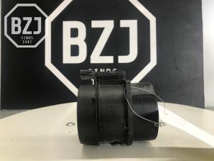 Gebruikte Luchtmassameter Mercedes B (W246,242) 1.5 B-160 CDI 16V Prijs € 50,00 Margeregeling aangeboden door BZJ b.v.