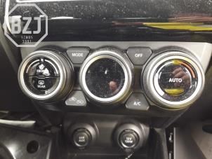 Gebruikte Climatronic Paneel Suzuki Swift (ZC/ZD) 1.2 Dual Jet 16V Prijs op aanvraag aangeboden door BZJ b.v.
