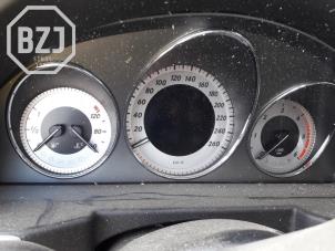 Gebruikte Kilometerteller KM Mercedes GLK (204.7/9) 2.2 200 CDI 16V BlueEfficiency Prijs op aanvraag aangeboden door BZJ b.v.