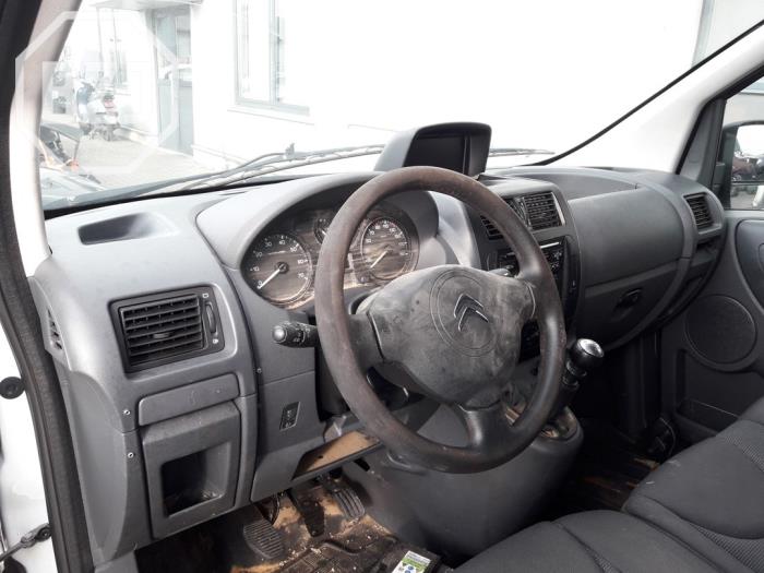 Gebruikte Dashboard Citroen Jumpy (G9) 2.0 HDiF 16V 125 Prijs op aanvraag aangeboden door BZJ b.v.