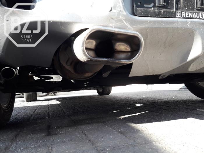 Gebruikte Uitlaat Einddemper Renault Clio IV (5R) 1.5 Energy dCi 90 FAP Prijs op aanvraag aangeboden door BZJ b.v.