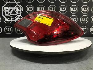 Gebruikte Achterlicht rechts Opel Corsa E 1.4 Turbo 16V Prijs € 75,00 Margeregeling aangeboden door BZJ b.v.