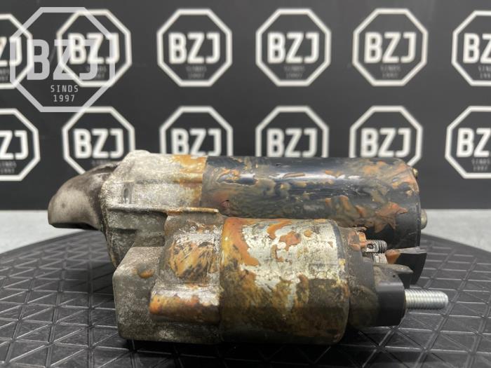 Startmotor van een Mercedes-Benz B (W245) 2.0 B-180 CDI 16V 2010