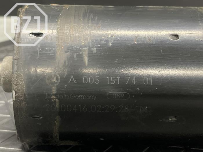 Startmotor van een Mercedes-Benz B (W245) 2.0 B-180 CDI 16V 2010