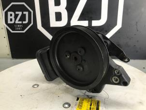 Gebruikte Stuurpomp BMW 5 serie (E60) 525d 24V Prijs op aanvraag aangeboden door BZJ b.v.