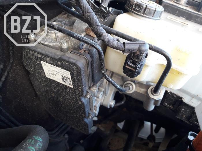 Gebruikte Rembol Volkswagen Golf VII (AUA) e-Golf Prijs op aanvraag aangeboden door BZJ b.v.
