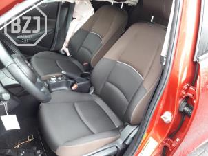 Gebruikte Interieur Bekledingsset Mazda 2 (DJ/DL) 1.5 SkyActiv-G 90 M Hybrid Prijs € 450,00 Margeregeling aangeboden door BZJ b.v.