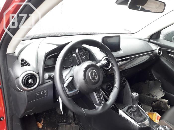 Airbag set + dashboard van een Mazda 2 (DJ/DL) 1.5 SkyActiv-G 90 M Hybrid 2021