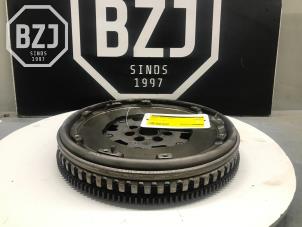 Gebruikte Dubbele massa vliegwiel Renault Megane Prijs op aanvraag aangeboden door BZJ b.v.