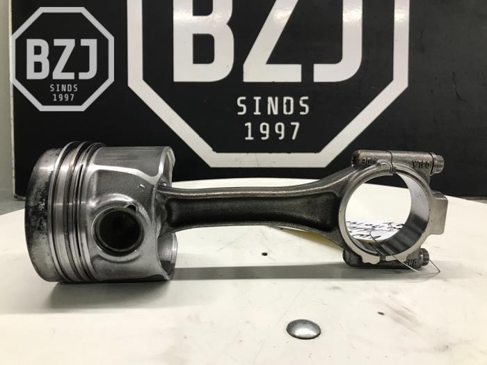 Gebruikte Zuiger Volkswagen Golf Prijs op aanvraag aangeboden door BZJ b.v.